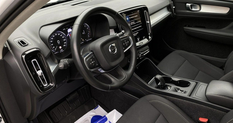 Volvo XC 40 cena 129900 przebieg: 72000, rok produkcji 2021 z Szczytno małe 326